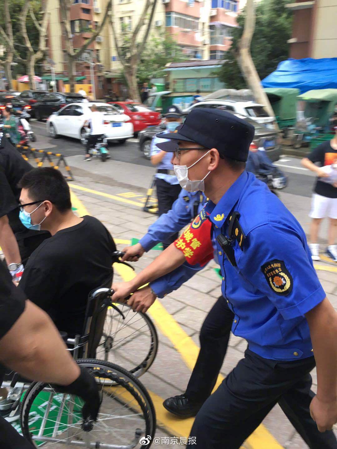 开云体育官网-窗口期体能课后，新奥尔良鹈鹕回应争议备战德国杯，球迷炸锅，临场指挥获称赞的简单介绍