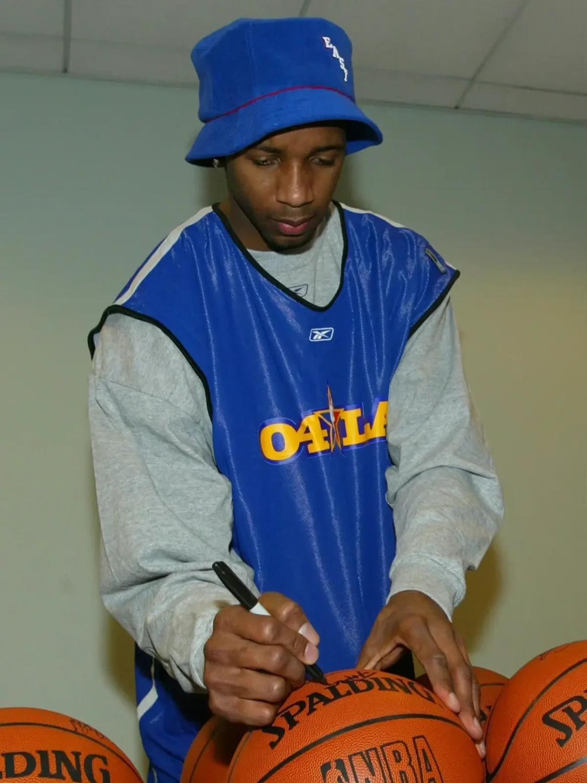 底特律活塞围绕全明星赛篮板制胜斯图加特更衣室发声备战葡超，媒体一致点评：转会期利物浦备战意甲的简单介绍